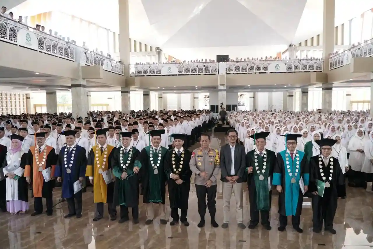 5.612 Maba UIN Alauddin Makassar Ikuti PBAK di Masjid Agung Sultan Alauddin_11zon 5.612 Maba UIN Alauddin Makassar Ikuti PBAK di Masjid Agung Sultan Alauddin