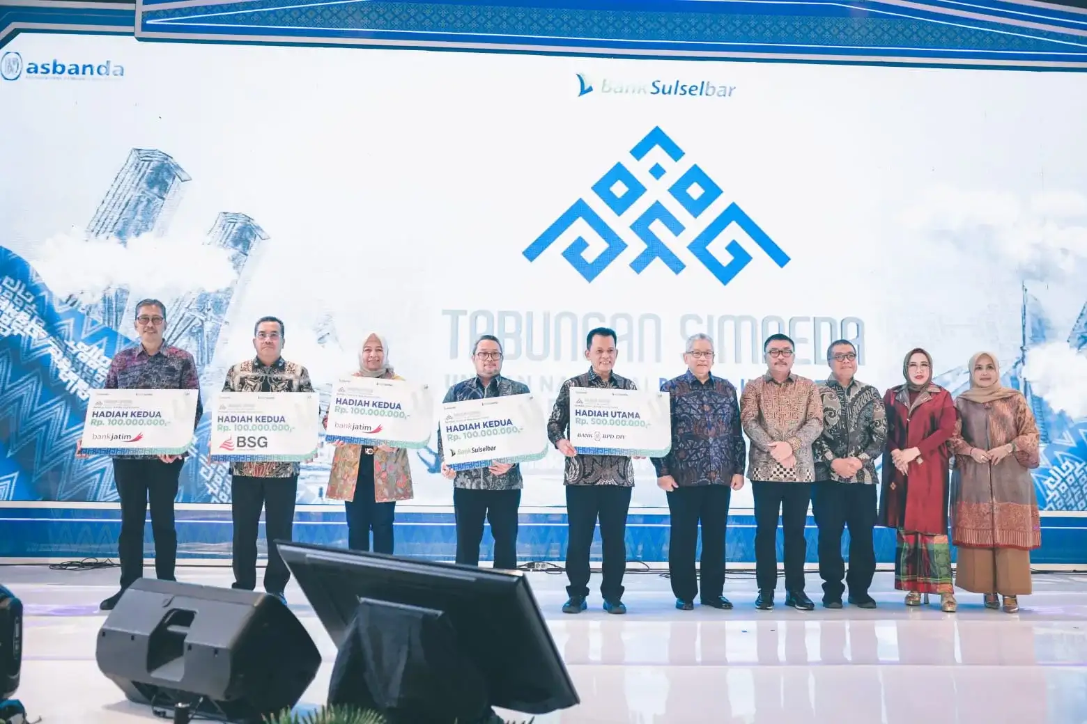 Asbanda Sukses Gelar Penarikan Undian Nasional Tabungan Simpeda di Makassar