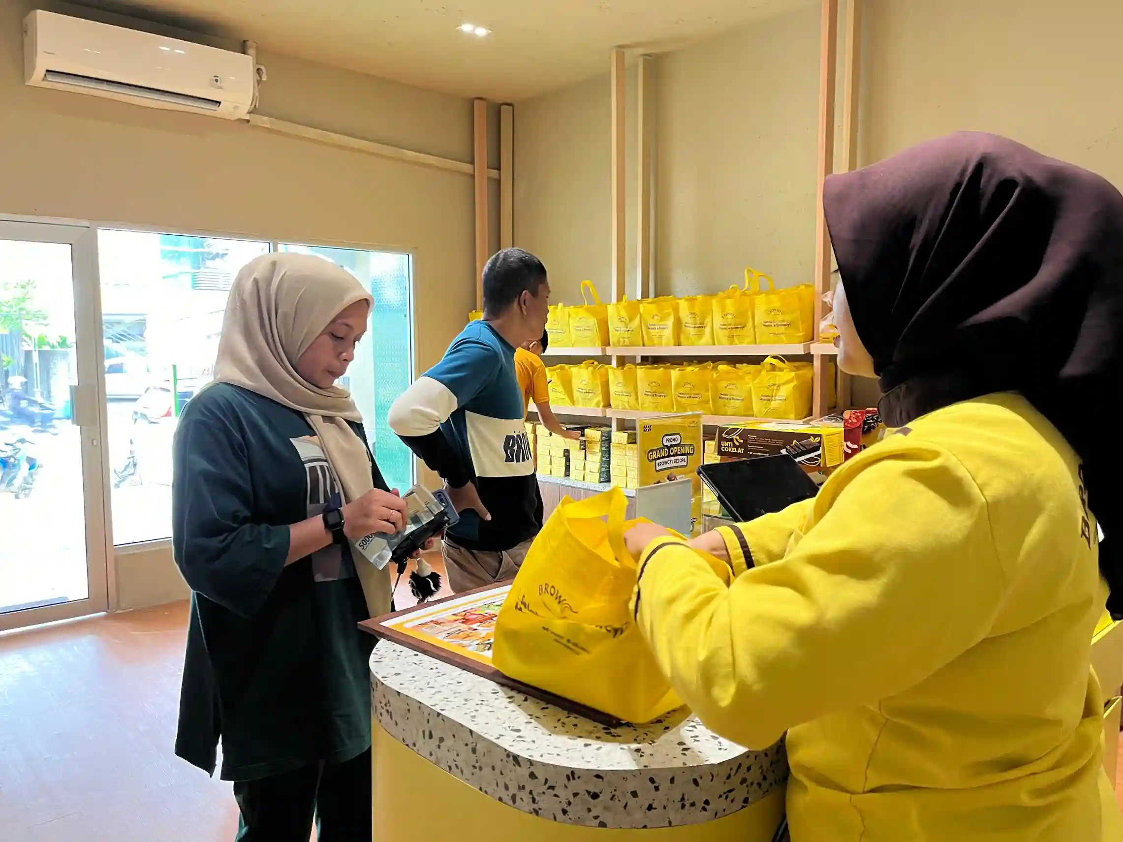 Browcyl Buka Gerai ke 25 di Belopa Siapkan Promo Khusus untuk Warga Luwu