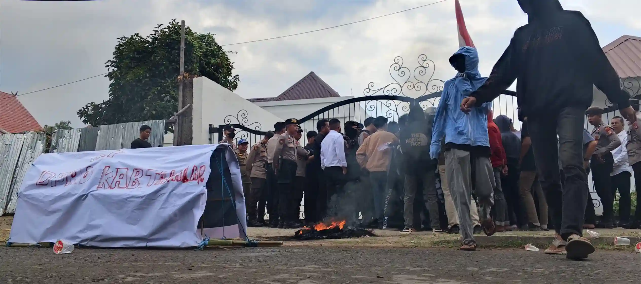 Formasi Gelar Aksi Unjuk Rasa di Kantor Bupati Takalar