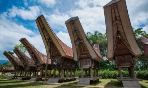 Rumah Adat Makassar, Jejak Kebesaran Budaya yang Berdiri di Atas Tiang Kayu Rumah Adat Makassar, Jejak Kebesaran Budaya yang Berdiri di Atas Tiang Kayu