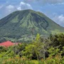 Gunung Lokon Tetap Aktif, Kawah Tompaluan Jadi Pusat Perhatian di Tomohon